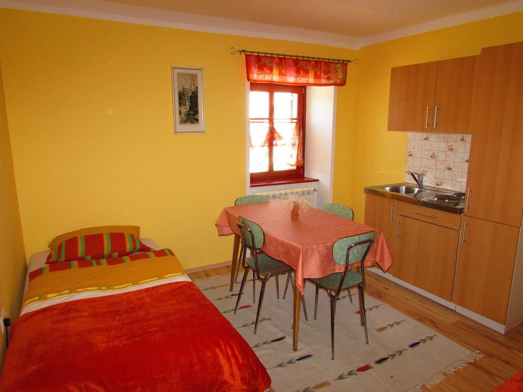 Farm stay Tourist Farm Dujceva Domacija Vremski Britof